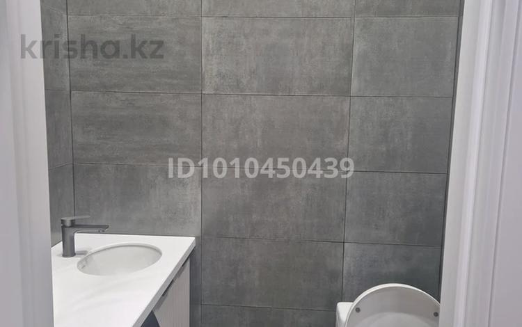 1-комнатная квартира · 47 м² · 3/5 этаж, мкр. Алтын орда 11 а — Тәуелсіздік возле маг Жания за 250 000 〒 в Актобе — фото 2