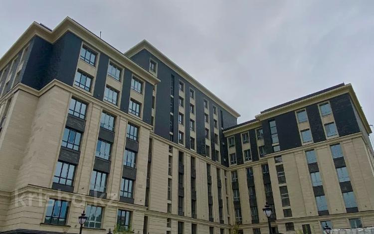 3-комнатная квартира · 105.7 м² · 5/8 этаж, мкр Новый Город, ​Улица Комиссарова 27 за ~ 76.1 млн ₸ в Караганде, Казыбек би р-н — фото 2