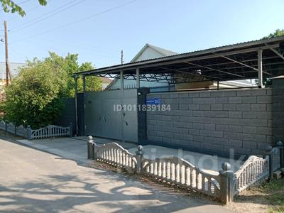 Отдельный дом · 4 комнаты · 150 м² · 10 сот., Больничный переулок 23 — Абая-Байзак-Батыра за 55 млн ₸ в Таразе