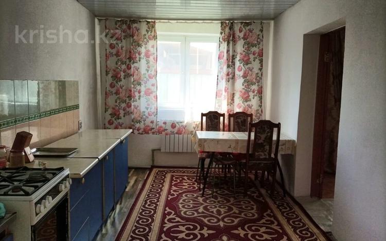 4-комнатный дом помесячно, 90 м², 6 сот., Томирис за 130 000 〒 в  — фото 3