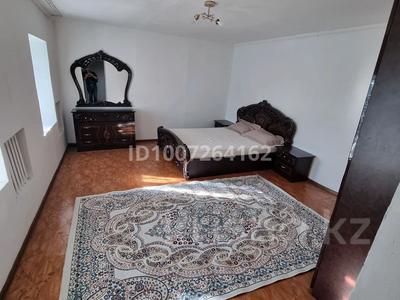 Отдельный дом · 4 комнаты · 250 м² · 10 сот., мкр Мясокомбинат, Пр 5 1 — Махамбет Сатыбалдиев улица за 20 млн 〒 в Атырау