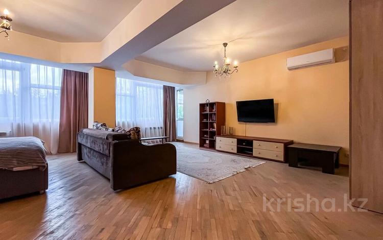 4-бөлмелі пәтер, 113 м², 5/5 қабат, Куляш Байсеитовой, бағасы: 88 млн 〒 в Алматы, Алмалинский р-н — фото 8