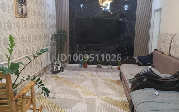 2-бөлмелі пәтер · 60 м² · 3/6 қабат, Ердена 233, бағасы: 18 млн ₸ в Сатпаев — фото 2