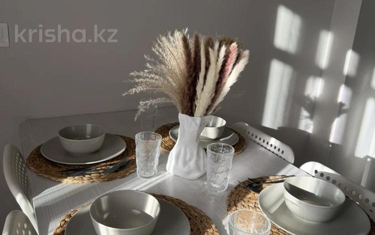 2-бөлмелі пәтер · 60 м² · 9/9 қабат, Туран 43, бағасы: 18 000 ₸ в Астане, Нура р-н — фото 2