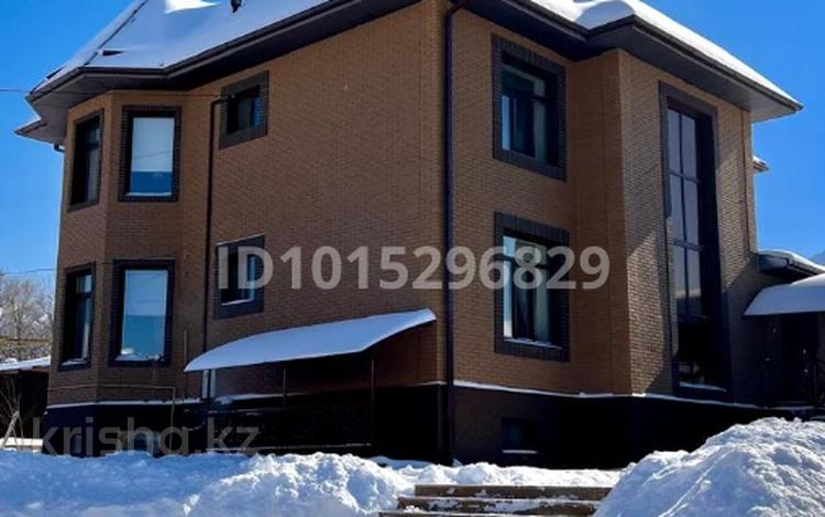 Дом · 8 комнат · 360 м², Тауке хана 22 22 за 100 000 ₸ в Рыскулово — фото 2