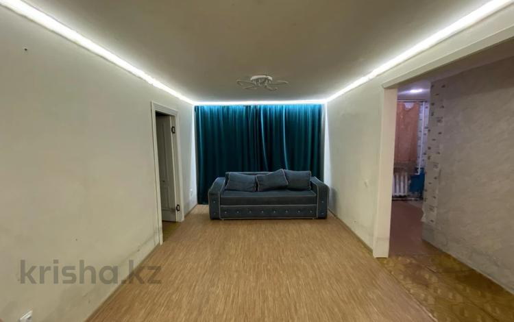 2-бөлмелі пәтер · 45 м² · 1/5 қабат, Майкудук, 13й микрорайон 13, бағасы: 8 млн ₸ в Караганде, Алихана Бокейханова р-н — фото 5
