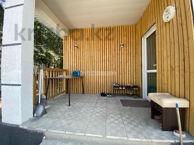 Продажа домов и дачи в Алматинской обл.: Отдельный дом · 3 комнаты · 100 м² · 5 сот., Карасай, Шаумяна 191 за 31 млн 〒 Отдельный дом · 3 комнаты · 100 м² · 5 сот., Карасай, Шаумяна 191 за 31 млн 〒 в Алматинской обл.