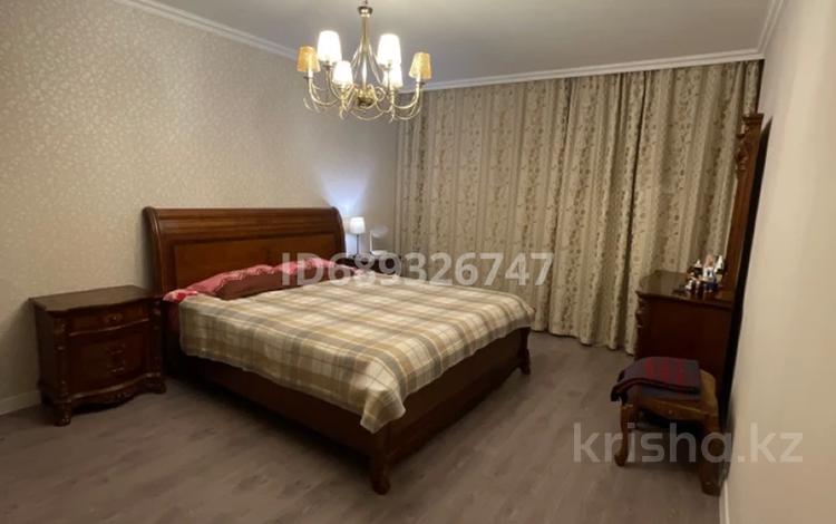 3-комнатная квартира, 90 м², 2/5 этаж, Муратбаева 108 за 78 млн 〒 в Алматы, Алмалинский р-н — фото 2