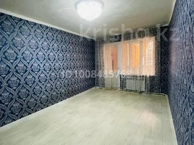 2-бөлмелі пәтер · 60 м² · 2/2 қабат, 4-шағынаудан 1/1 — Бауыржан Момышулы, бағасы: 130 000 ₸ в Шымкенте, Туран р-н