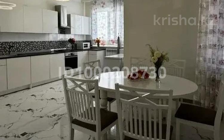 Отдельный дом · 4 комнаты · 250 м² · 10 сот., Есенжанова 59/16 — Резиденция Президента за 70 млн ₸ в Уральске — фото 27