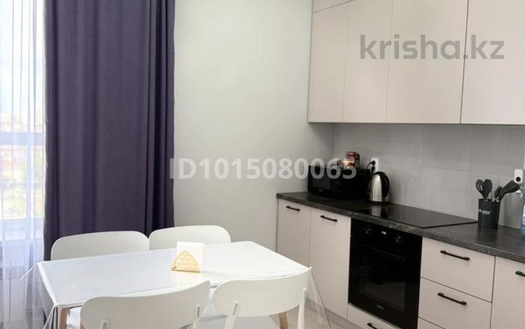 1-комнатная квартира · 39 м² · 9/10 этаж, Бокейхана 25 за 250 000 ₸ в Астане, Есильский р-н — фото 2