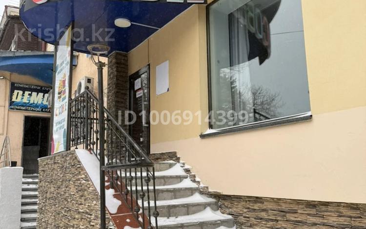 Свободное назначение, офисы, магазины и бутики, салоны красоты, медцентры и аптеки, развлечения, кабинеты и рабочие места, студии · 73 м² за 657 000 〒 в Караганде, Казыбек би р-н — фото 2