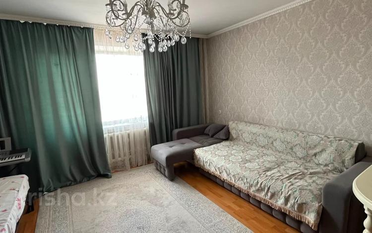 2-бөлмелі пәтер · 53 м² · 8/10 қабат, Степной 4 ш/а., бағасы: 23.5 млн ₸ в Караганде, Казыбек би р-н — фото 2