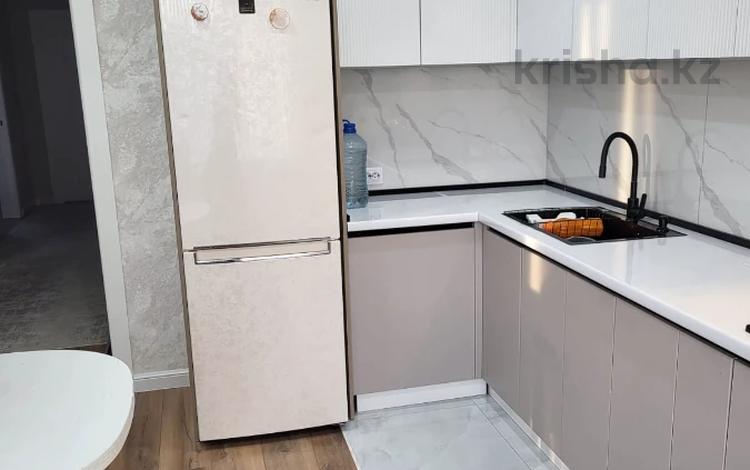 3-бөлмелі пәтер · 84 м² · 8/9 қабат, Алтын орда ш/а., бағасы: 38 млн ₸ в Актобе, мкр. Алтын орда — фото 2