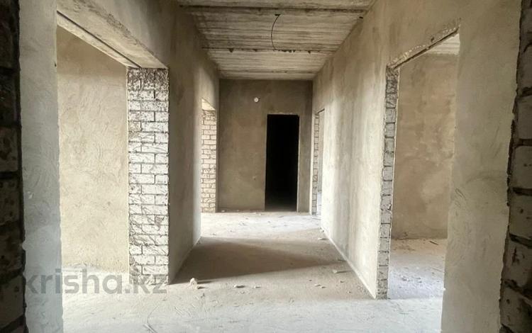3-комнатная квартира · 132 м² · 7/8 этаж, мкр. Алтын орда за 38.5 млн ₸ в Актобе — фото 2