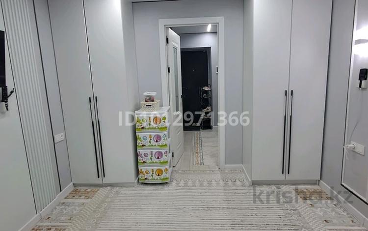 1-бөлмелі пәтер · 18 м² · 4/5 қабат, Рыскулбекова 2 — Г.Иляева, бағасы: 9.5 млн ₸ в Шымкенте, Аль-Фарабийский р-н — фото 2