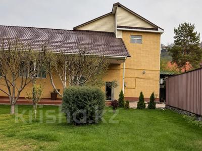Отдельный дом · 5 комнат · 300 м² · 7 сот., Кирова 15 — Богенбай батыра за 1.4 млн ₸ в Алматы, Медеуский р-н