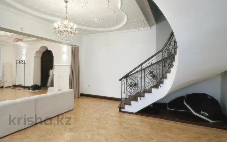 Отдельный дом · 9 комнат · 713 м² · 7.23 сот., Косалка 19 за 4 млн 〒 в Алматы, Медеуский р-н — фото 2