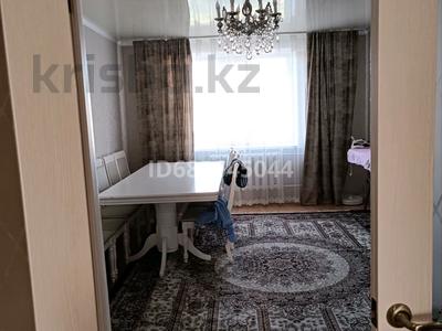4-комнатная квартира, 98 м², 5/5 этаж, Жастар мкр за 30 млн 〒 в Талдыкоргане, мкр Жастар