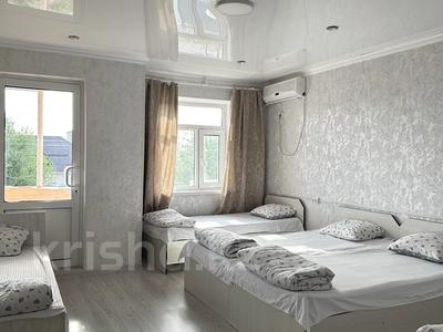 Отдельный дом · 10 комнат · 450 м² · 10 сот., Укаш ата 111 за 68 млн ₸ в Туркестане