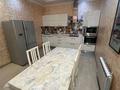 2-бөлмелі пәтер, 100 м², 8/9 қабат ай сайын, Омаровой 37, бағасы: 500 000 〒 в Алматы, Медеуский р-н — фото 6