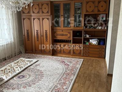 3-бөлмелі пәтер · 100 м² · 3/5 қабат, 14-й мкр 3 — Набережная, Казахтелеком, Акимат, школы, садики, бағасы: 35 млн ₸ в Актау