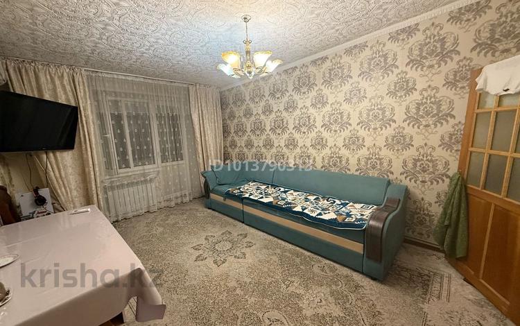 2-комнатная квартира · 36 м², Абая 140 1 за 15 млн ₸ в Таразе — фото 2