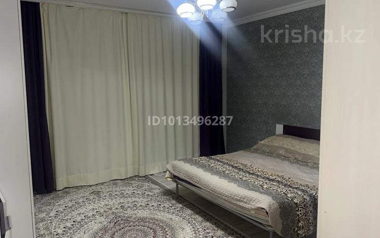 2-комнатная квартира · 100 м² · 1/5 этаж, мкр. Алтын орда 9/3 за 210 000 ₸ в Актобе — фото 6