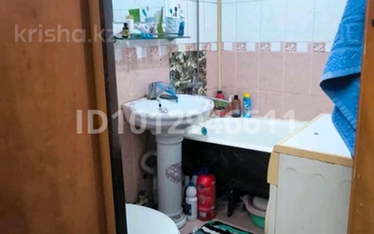 1-бөлмелі пәтер · 36 м² · 4/5 қабат, Старый город, шернияза 53 — р-не Парка Пушкина, бағасы: 9.2 млн ₸ в Актобе — фото 2