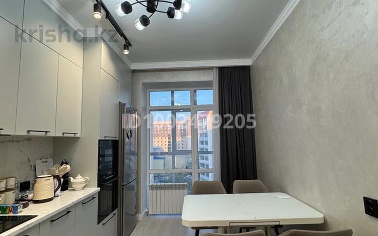 2-комнатная квартира · 72 м² · 6/10 этаж, Строителей 33/14 за 40.5 млн ₸ в Караганде, Казыбек би р-н — фото 14