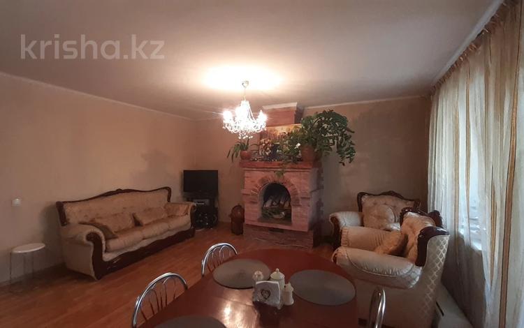 3-бөлмелі пәтер · 74 м² · 2/5 қабат, Театральная, бағасы: 29 млн ₸ в Петропавловске — фото 16