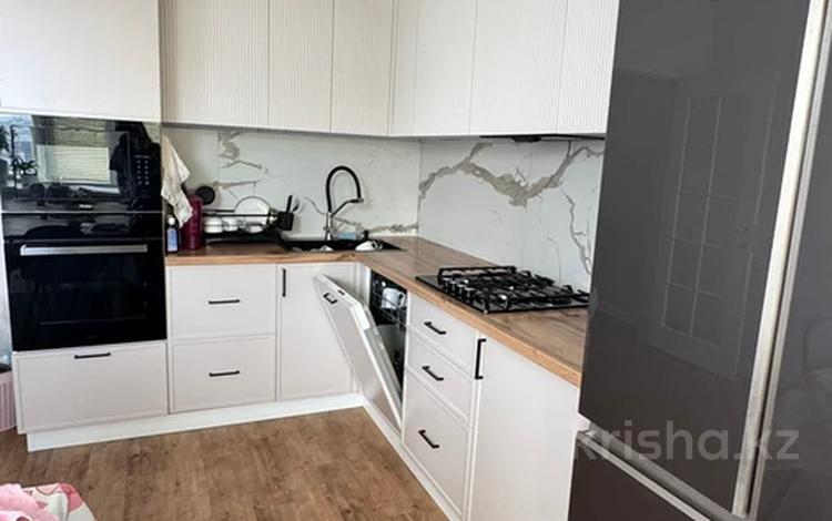3-бөлмелі пәтер · 89 м² · 9/10 қабат, мкр. Алтын орда, бағасы: 36 млн ₸ в Актобе — фото 2