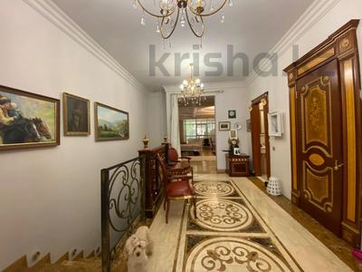4-комнатная квартира · 250 м² · 1/3 этаж, Мусабаева — Аскарова за 130 млн ₸ в Алматы, Бостандыкский р-н