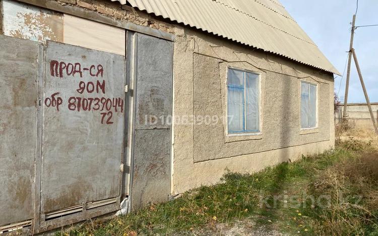 Дача · 3 комнаты · 70 м² · 8 сот., Мира 2 1 за 6 млн 〒 в Таразе — фото 2