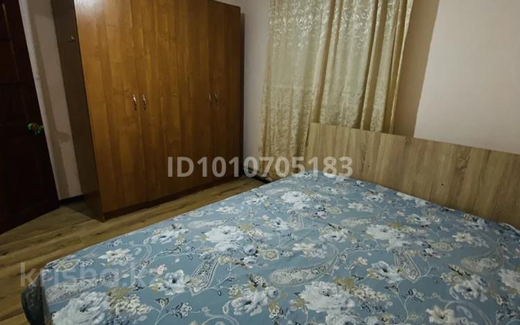2-комнатная квартира · 42 м² · 1/2 этаж, мкр Алтай-2, С.Кубеева 32 — Б. Майлина за 180 000 ₸ в Алматы, Турксибский р-н — фото 3