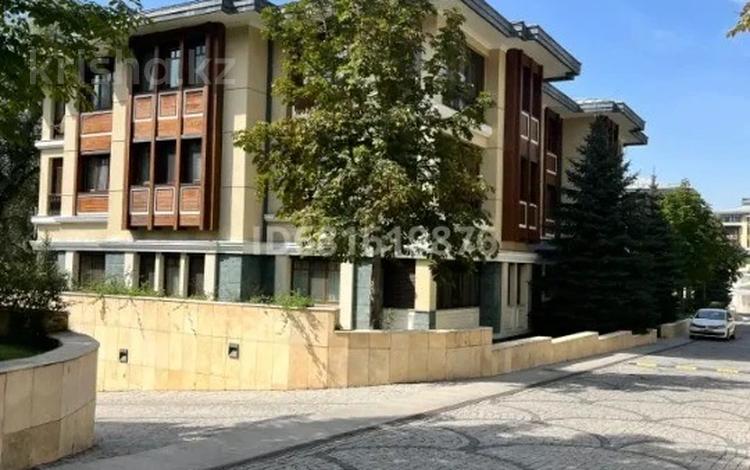 5-комнатная квартира · 230 м² · 2/3 этаж, Керей-Жәнібек хандар 276/10 за 425 млн ₸ в Алматы, Медеуский р-н — фото 6