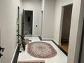 2-бөлмелі пәтер · 75 м² · 1/7 қабат, Нуртас Ондасынов 16, бағасы: 450 000 ₸ в Атырау, мкр Жилгородок — фото 12
