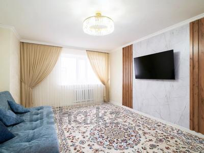 2-комнатная квартира, 62 м², 10/10 этаж, Дукенулы 37/1 за 19 млн 〒 в Астане, Сарыарка р-н