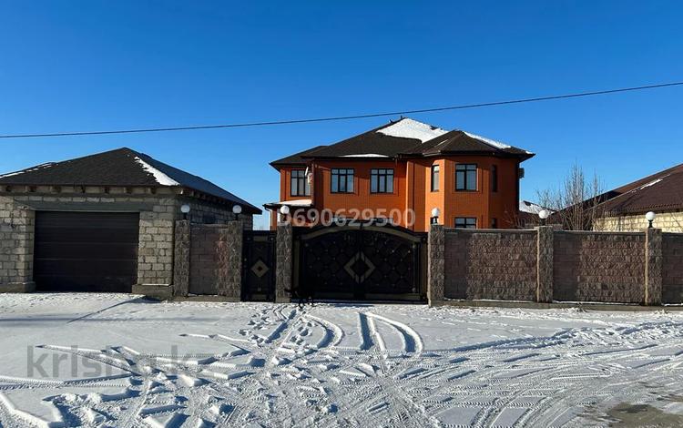 Жеке үй · 7 бөлме · 350 м² · 14 жүзд., Қабық ш/а., Трасса Атырау-Еркінқала 1А — Дренажный мост Ерик-Мостовой, бағасы: 75 млн ₸ в мкр Ракуша — фото 2