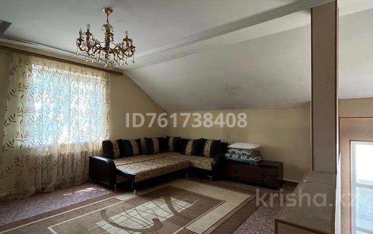 Дом · 5 комнат · 250 м², Нарумова 17 за 80 000 ₸ в Алматы — фото 2