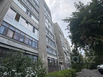 2-комнатная квартира · 51.9 м² · 4/9 этаж, Крылова 68 за 29.9 млн ₸ в Усть-Каменогорске