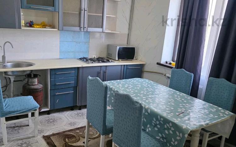 2-бөлмелі пәтер · 70 м² · 5/5 қабат, 18микр 38, бағасы: 180 000 ₸ в Конаеве — фото 2