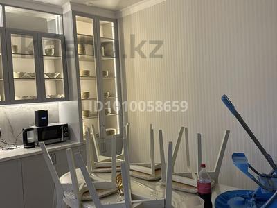3-комнатная квартира · 109 м² · 7/10 этаж, мкр Нурсая, Абулхайыр хана 51а за ~ 50 млн ₸ в Атырау