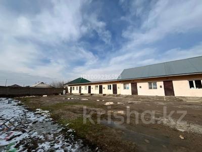 Отдельный дом · 10 комнат · 202.6 м² · 10 сот., мкр Достык , Арайлы тан 29 за 49 млн 〒 в Шымкенте, Абайский р-н