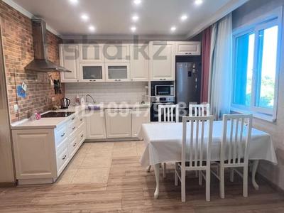 3-комнатная квартира · 97 м² · 4/16 этаж, Абая 61/2 — Политех за 400 000 〒 в Караганде, Казыбек би р-н