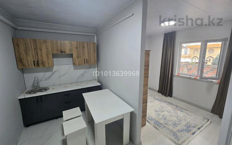 2-бөлмелі пәтер · 30 м² · 2 қабат, Сайрам 2 — улица между Ресторанам Диана 1 и Диана1. (еще Рядом рестор. Ханшайым), бағасы: 170 000 ₸ в  — фото 2