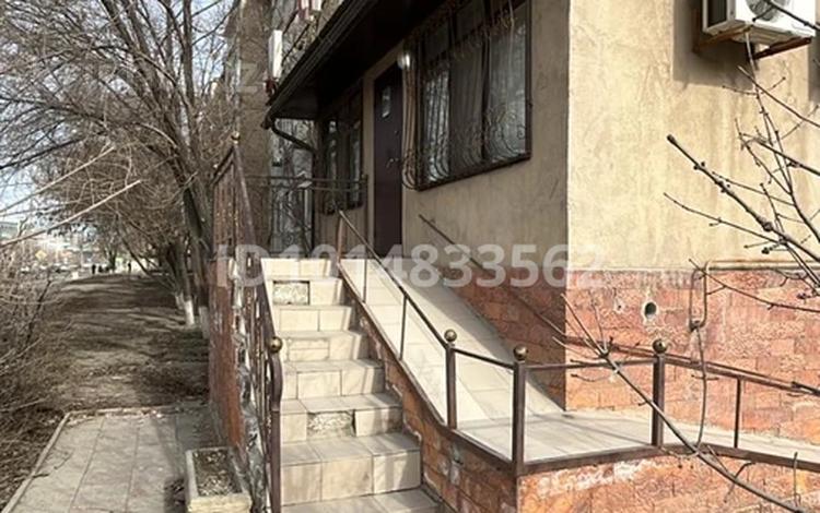 Еркін, медорталықтар мен дәріханалар · 164 м², бағасы: 58 млн ₸ в Атырау, мкр Авангард-4 — фото 2