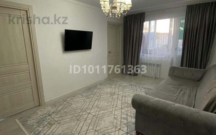 4-комнатная квартира · 65 м² · 5/5 этаж, Авангард 3 39 за 20 млн ₸ в Атырау, мкр Авангард-3 — фото 2