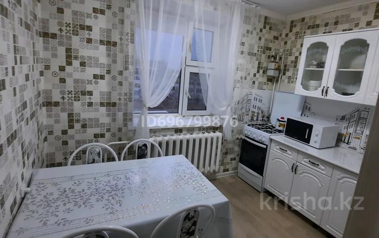 1-бөлмелі пәтер · 39 м² · 5/5 қабат, Қонаев ш/а. 65 — 44 школа, бағасы: 16.5 млн ₸ в Уральске, мкр Кунаева — фото 2