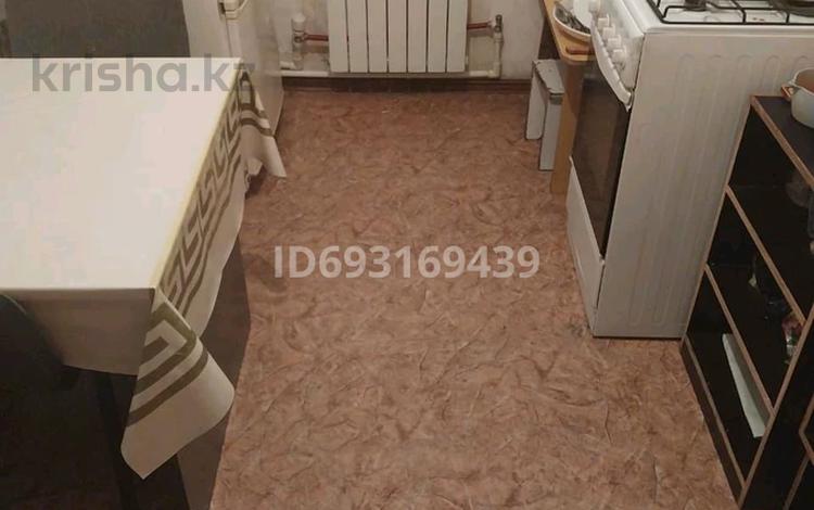 3-комнатная квартира · 70 м² · 1/5 этаж, Камбар батыр 6 за 120 000 ₸ в Уральске — фото 2